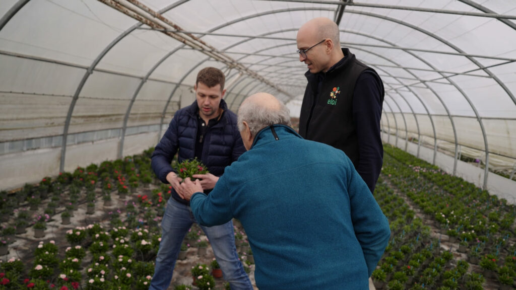 Passage de relais agricole annonce transmission ferme tiers, installation hors cadre, trouver repreneur eloi, projet agricole durable